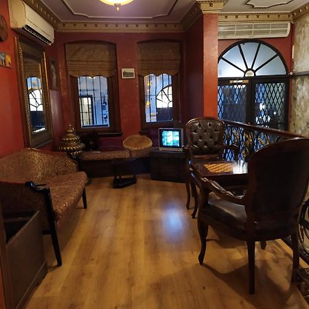 Istanbul Irish Hotel Esterno foto