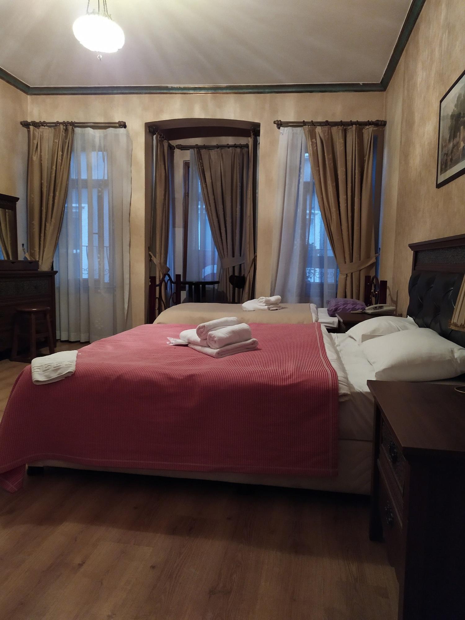 Istanbul Irish Hotel Esterno foto