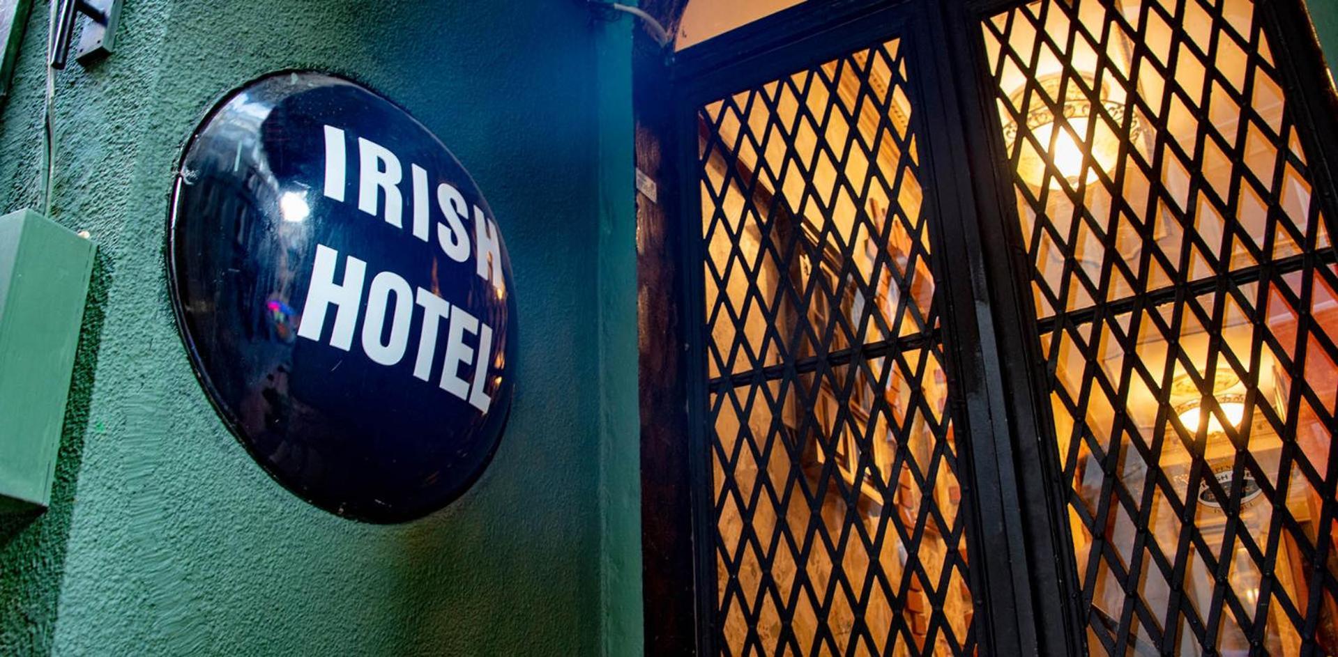 Istanbul Irish Hotel Esterno foto