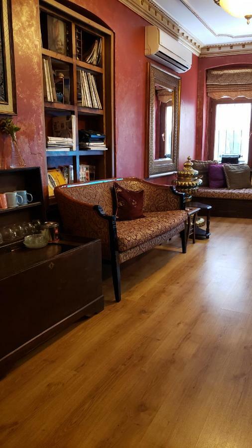 Istanbul Irish Hotel Esterno foto