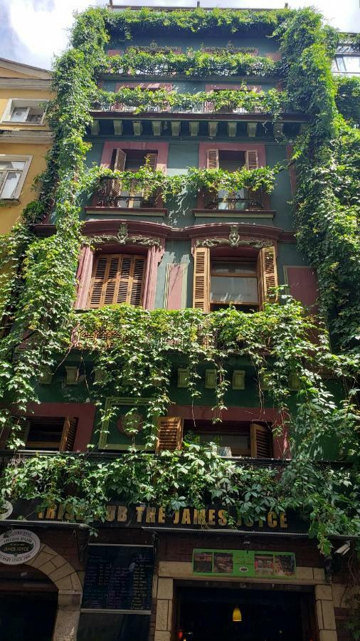 Istanbul Irish Hotel Esterno foto