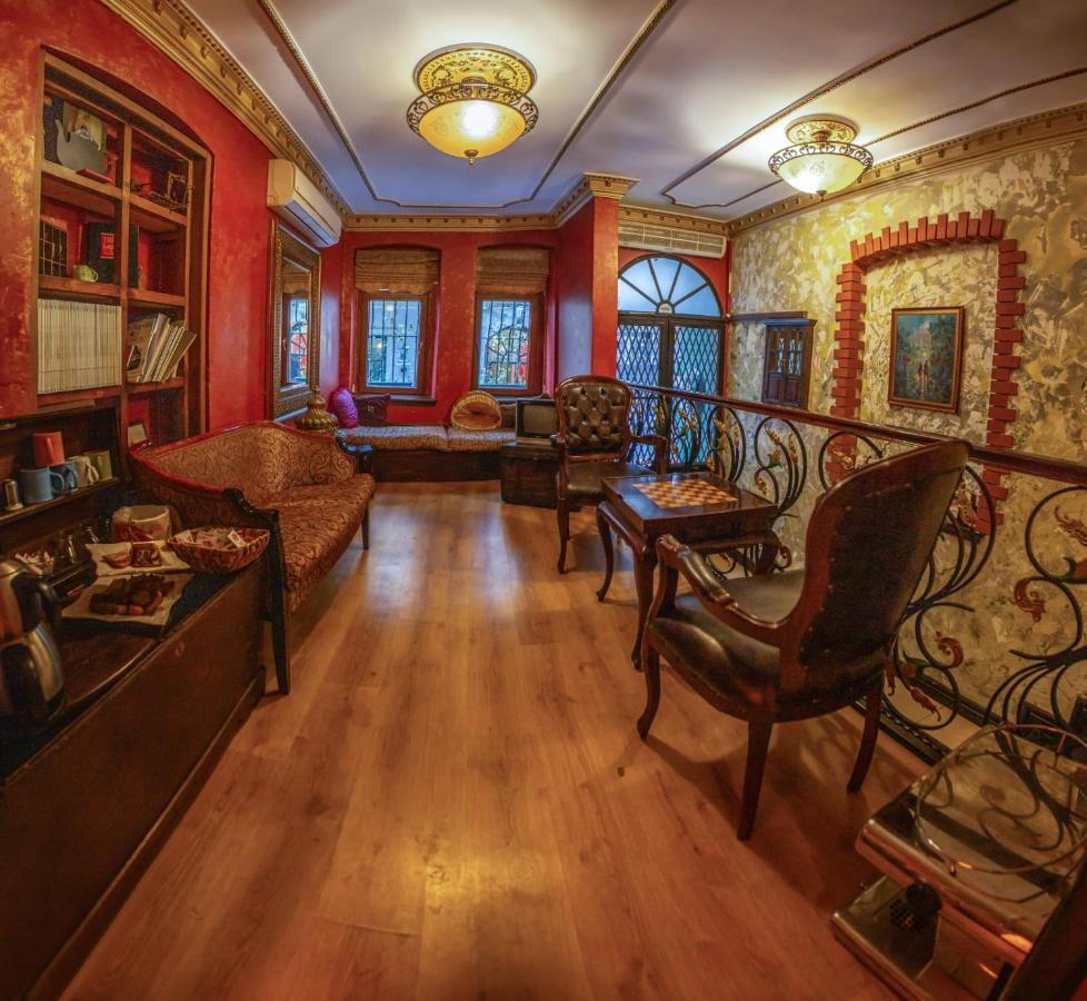Istanbul Irish Hotel Esterno foto
