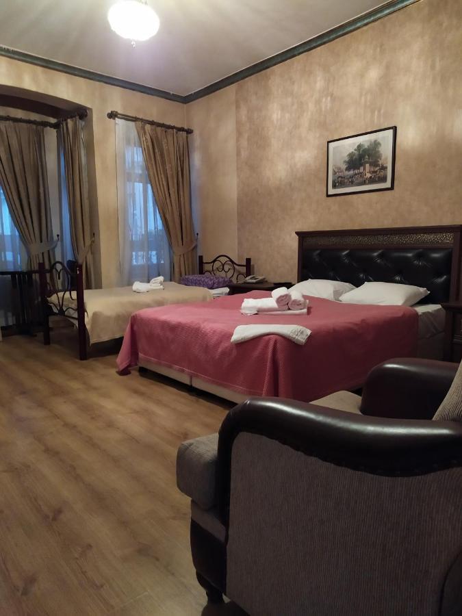 Istanbul Irish Hotel Esterno foto